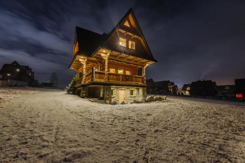 Domek Na Przeleczy wood house & mountain view - Zakopane
