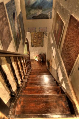 Chateaux Constantin Agistro