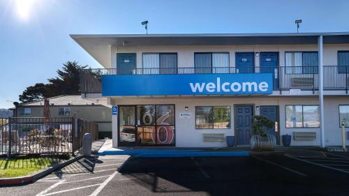 Motel 6-Arcata, CA Cal Poly Humboldt