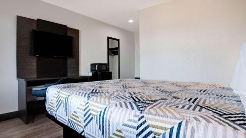 1 queen bed