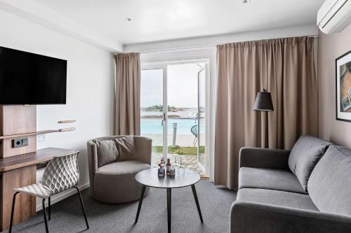 King Suite with Sea View