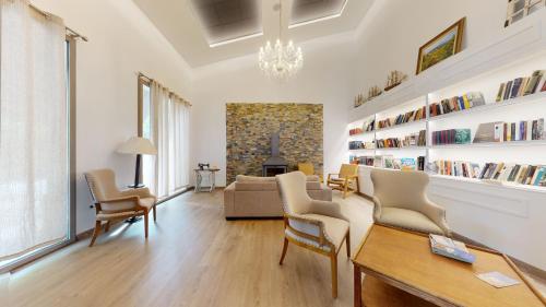 Bellevall hotel in Hondon De Las Nieves