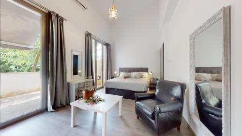 Bellevall hotel in Hondon De Las Nieves