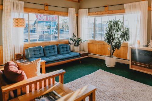 Sapphire Motel Midtown Bozeman - 공용 라운지/TV 시청 구역