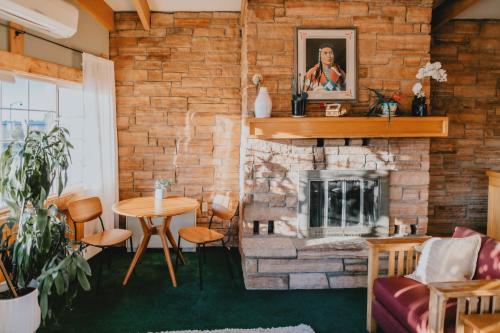 Sapphire Motel Midtown Bozeman - 로비
