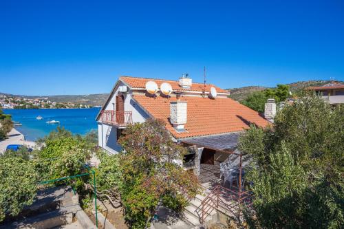  Apartments by the sea Rogoznica - 7556 in Rogoznica