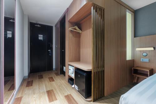 Aston Inn Cilacap Room Type - Superior Twin Room