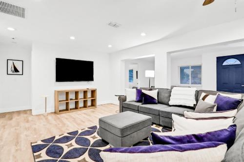 Blue on Fox Run in Apollo Beach, USA