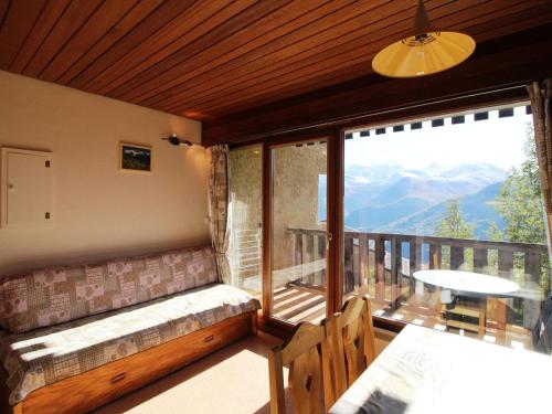 Studio cabine au pied des pistes avec balcon et parking gratuit, proche commerces - Auris en Oisans - FR-1-297-69 - Chantelouve