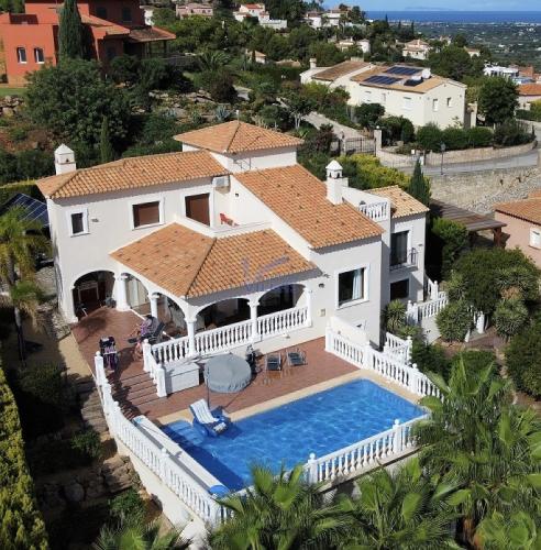 Superb Casa Susanna with stunning views