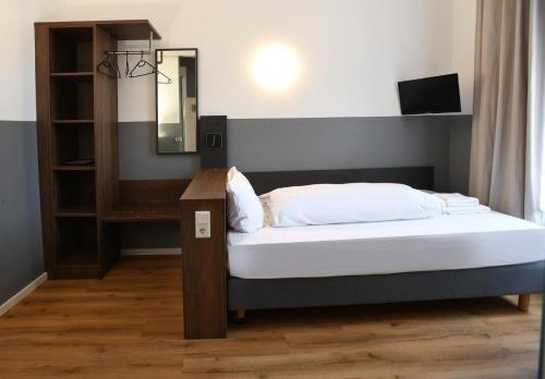 Hotel Apadana Frankfurt - image 11