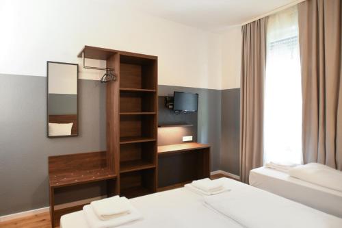 Hotel Apadana Frankfurt, Frankfurt/Main (photo 5)