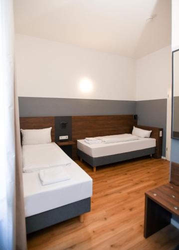 Zimmer mit 2 einzelbetten