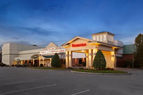 Ramada Hotel & Conference Center by Wyndham Lewiston