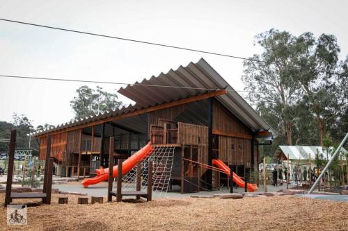 Magnificent Eltham House with stunning view in الثام