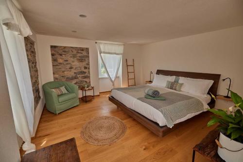 Junior Suite with Balcony