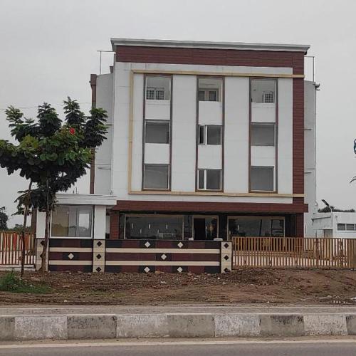 Chandra Residency  in Gundalapatti
