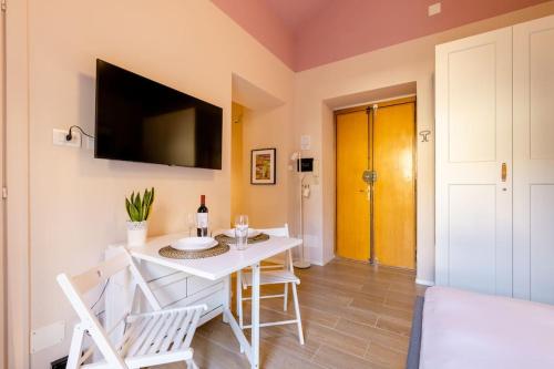Santa Chiara Suite - image 2