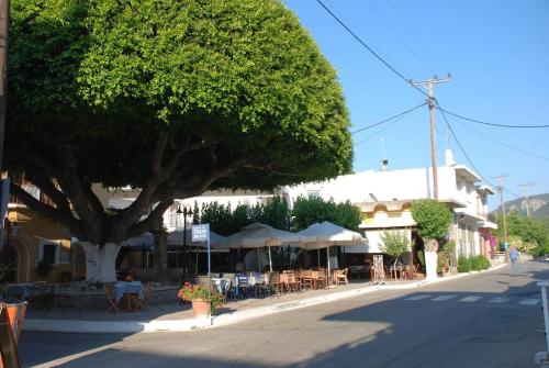 Irene's Apartment In Salakos