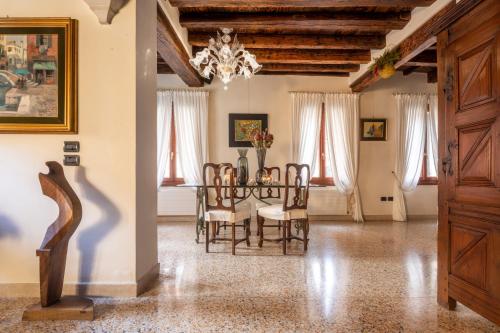 Three-Bedroom Apartment image 8