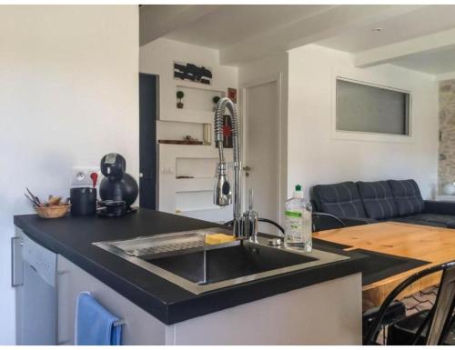 Nicolago a mix of vintage and modern - image 3