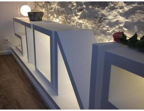 Nicolago a mix of vintage and modern - image 14