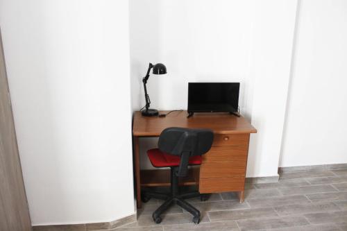 Petit studio in Kipseli - image 9