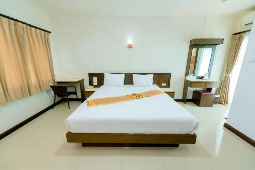 BANDER HOTEL thumbnail 5