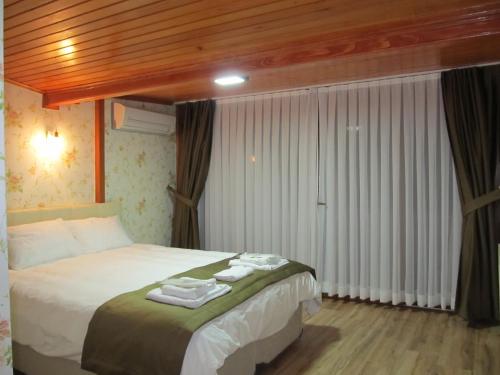 Buyukada Cinar Hotel Room Type - Deluxe Double Room with Balcony