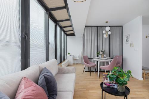 Politechnika Krakowska Apartment by Renters Prestige