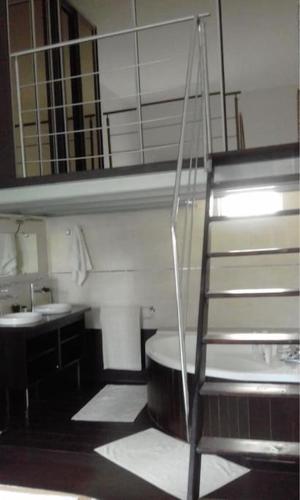Croisette Immo VILLA 5 CHAMBRES DERRIERE L'HOTEL MARTINEZ 12 PERSONNES