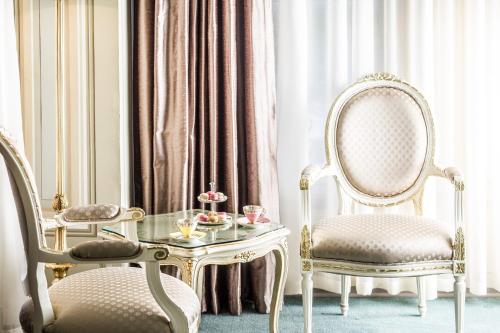 حديقة, بوسفوروس بالاس هوتل (Bosphorus Palace Hotel) in أوسكودار