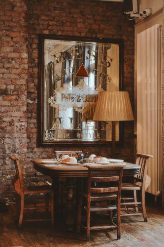 The Brownswood - image 8