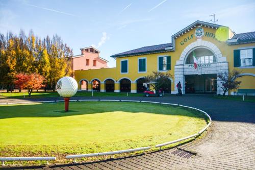 Ingresso, Mysa Properties - Bilocale Golf Club Le Robinie in Solbiate Olona