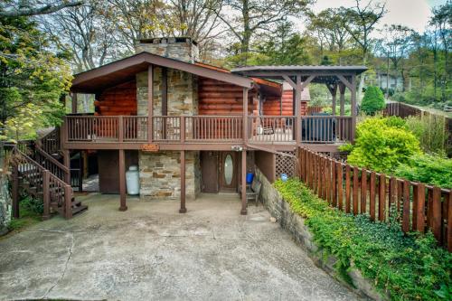 A Slopeside Getaway in Blowing Rock, USA