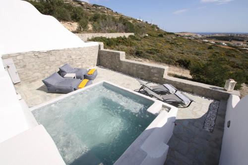 Villa Elpida · 3-bed villa with stunning sea views plunge pool - image 7