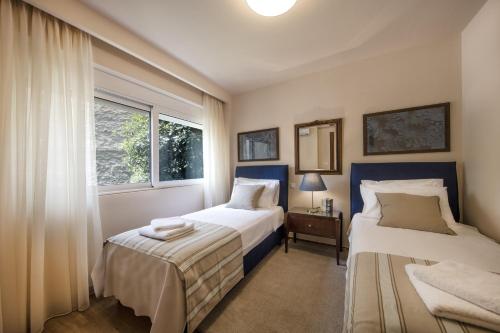2 bedroom flat next to Acropolis - image 5