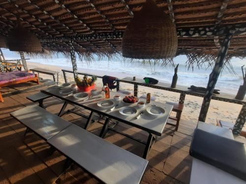 المنطقة المحيطة, Indika Beach Villa in جالا