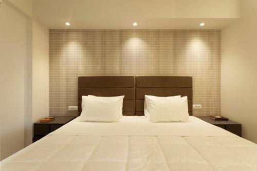 Über Lux 2 BR New Penthouse with Acropolis View