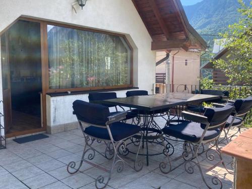 balkon/terras, Casa De Vacanta Elena in Poiana Tapului