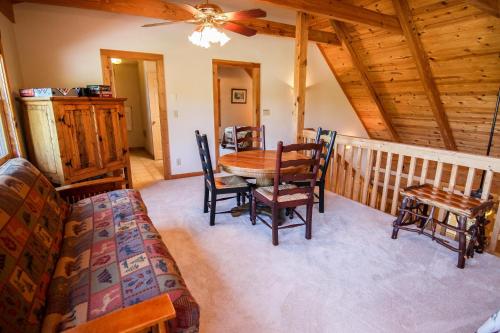 Cabin Fever in Seven Devils, USA