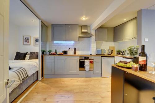 Victoria Apartment - Town Centre , Fast Wifi And Smart Tv By Tejza Property