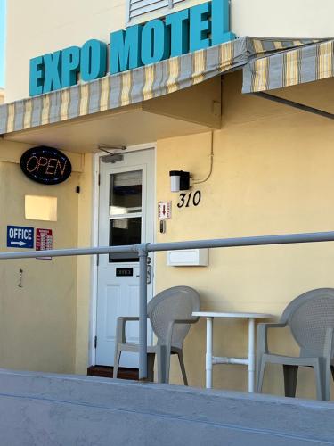 Expo Motel in Hollywood, USA