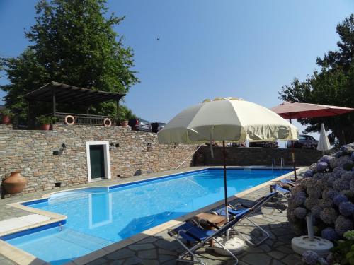 Hotel Vrionis - image 14