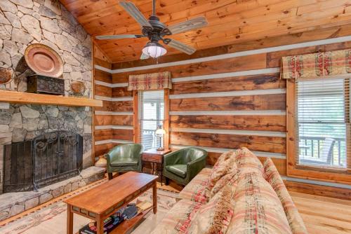 Cozy Twin Rivers Edge in Valle Crucis, USA