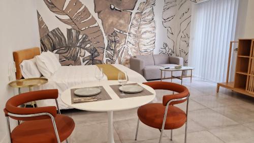 Junior Suite with Balcony image 4
