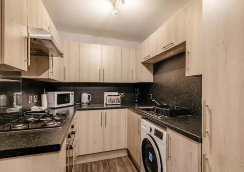 Townhouse Apartment 3 Bedroom High St Montrose