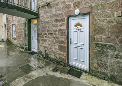 Townhouse Apartment 3 Bedroom High St Montrose