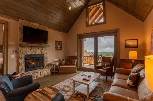 The Roper Retreat at Eagles Nest in Banner Elk, USA
