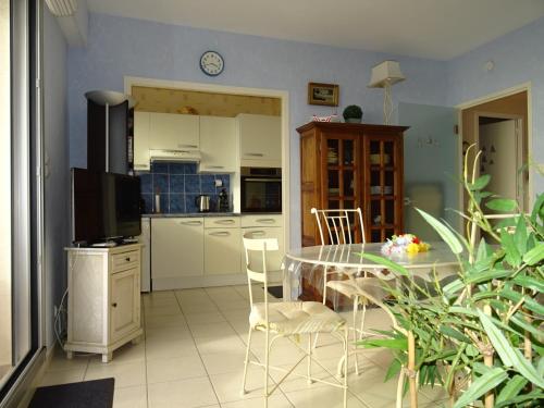 Appartement Les Sables-d'Olonne, 1 pièce, 4 personnes - FR-1-92-915